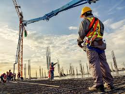 chọn giày bảo hộ trong mơi trường như công trường, xây dựng,..